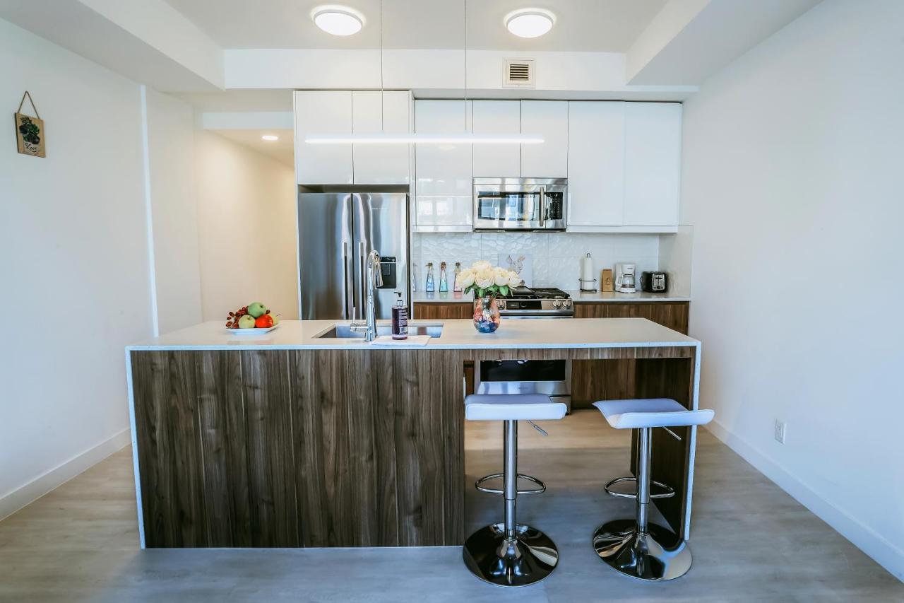 Appartement Vibrant & Modern Loft-style Walkout Near Lrt *